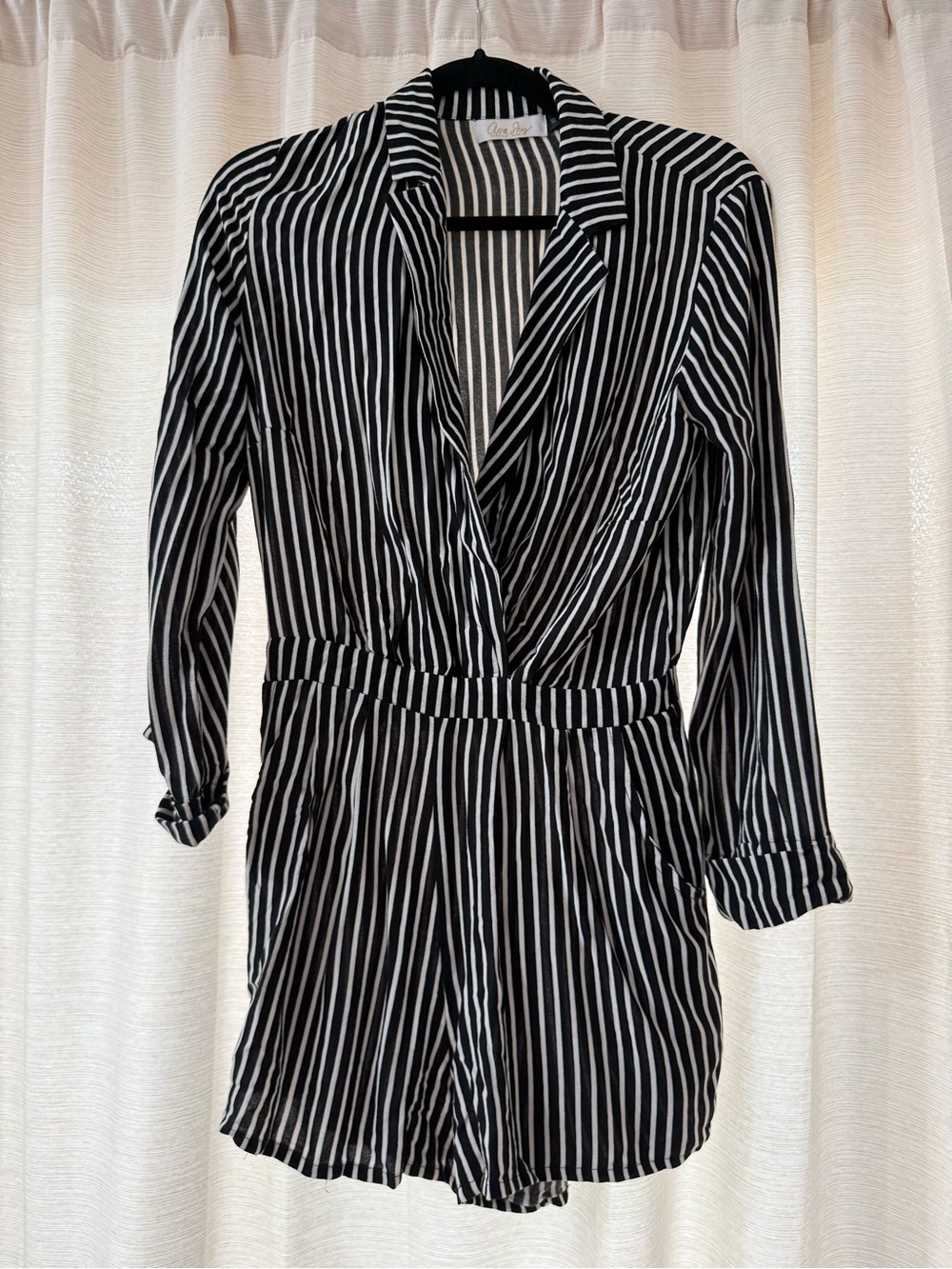 Ava Sky Romper size xs - Picture 2 of 9